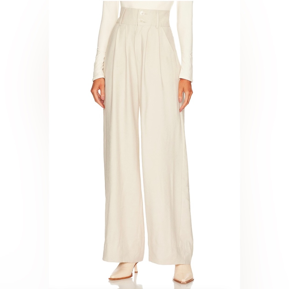 Nonchalant Paige pant in Oat NWT